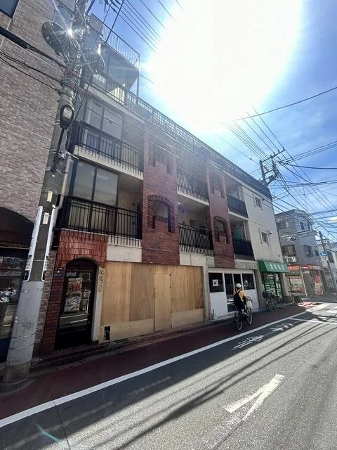 梅屋敷のスケルトン店舗物件の外観