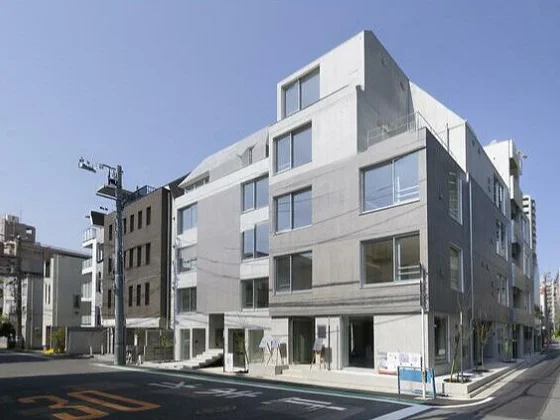 貸店舗(スケルトン)の外観