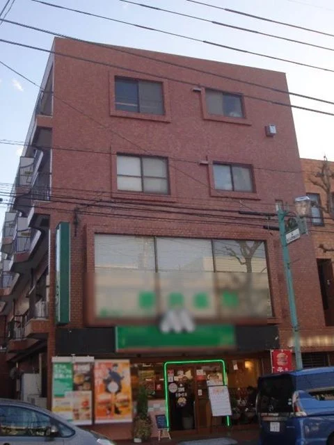 歯科の居抜き物件の外観