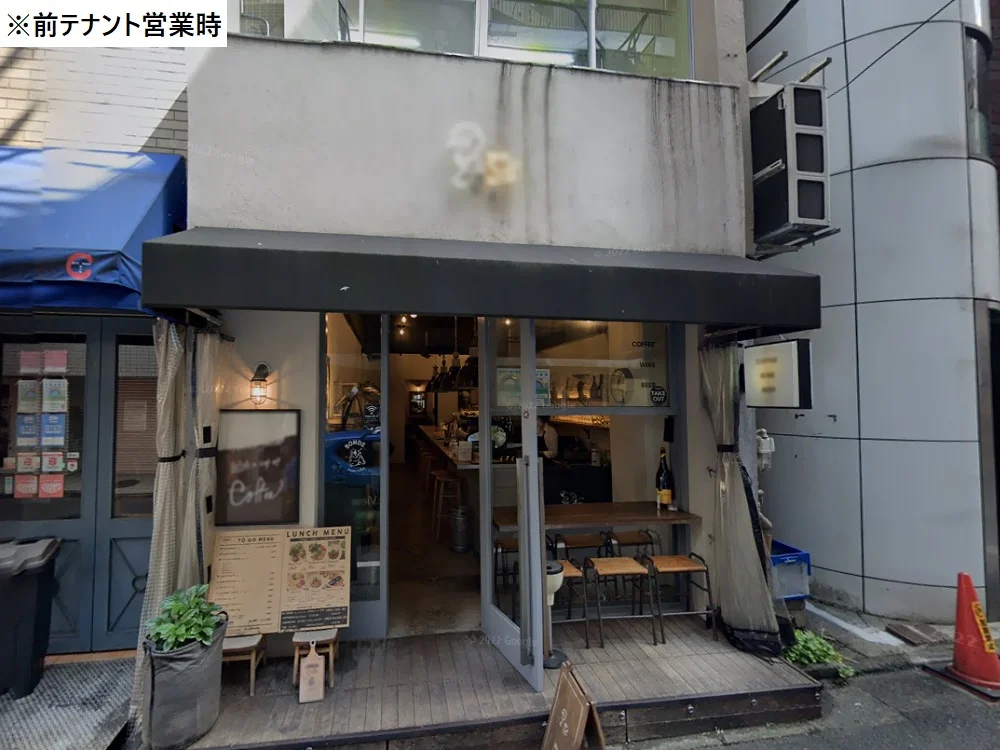 カフェ・喫茶店の居抜き物件のエントランス