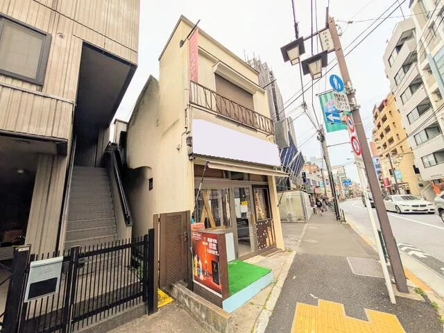 貸店舗(スケルトン)の外観