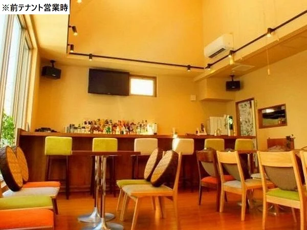 ダイニングバーの居抜き物件の内装