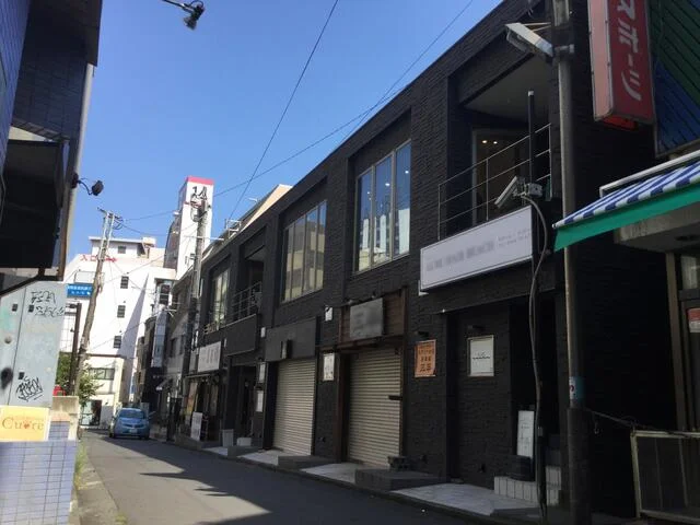 ダイニングバーの居抜き物件の外観