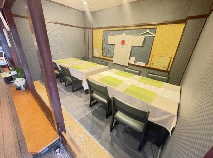 南平の寿司居抜きの内装