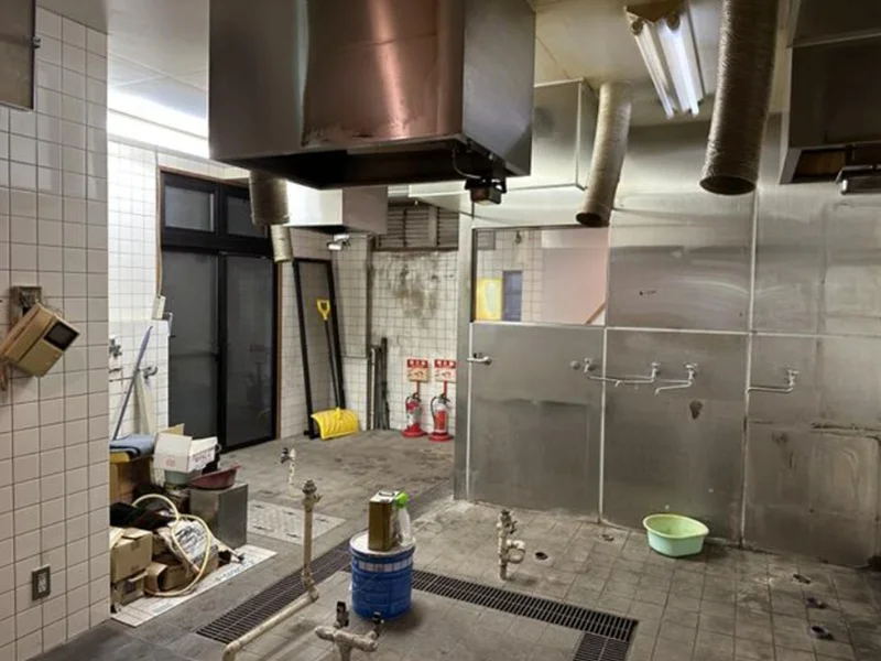 学芸大学の居抜き店舗の厨房