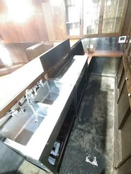 磯子の居酒屋居抜きの厨房