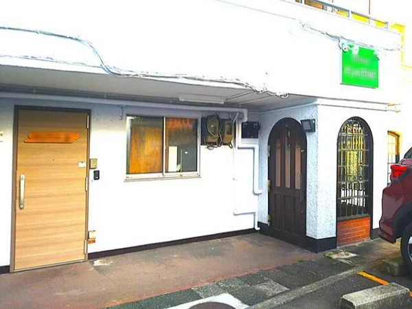 磯子の居酒屋居抜きの外観