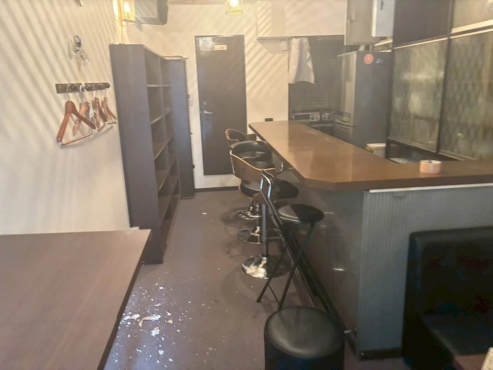 蓮沼の居抜き店舗の内装