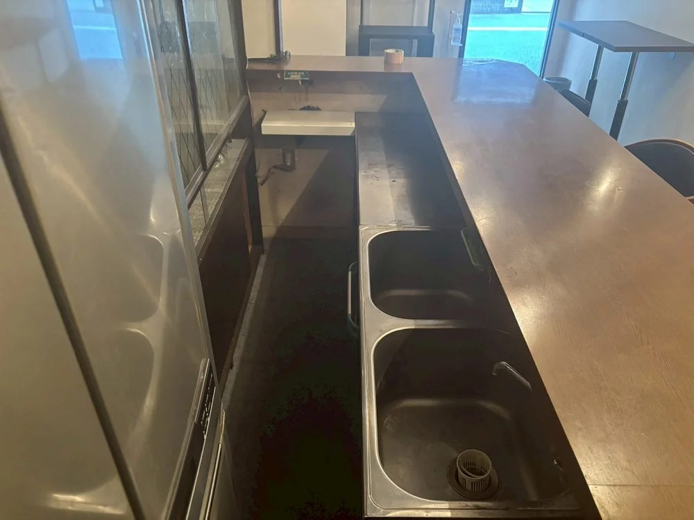 蓮沼の居抜き店舗の内装