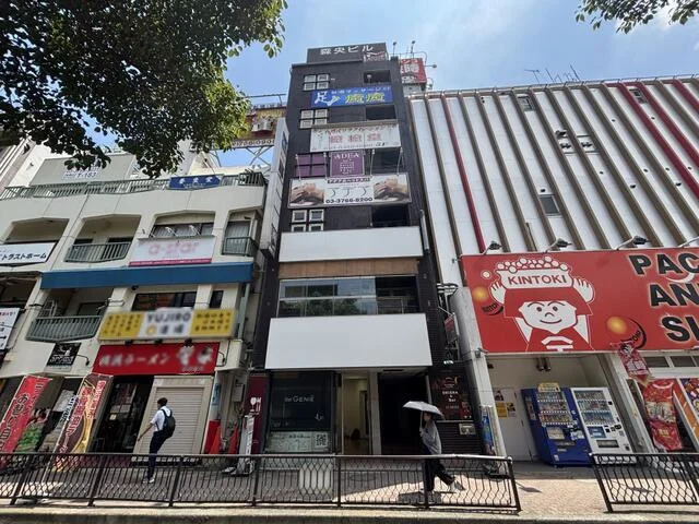 貸店舗(事務所仕様)の外観