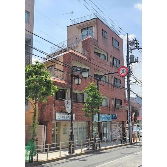 歯科の居抜き物件の外観