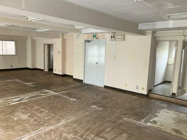 貸店舗(スケルトン)の内装