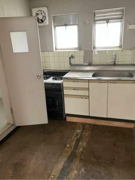 貸店舗(スケルトン)の内装