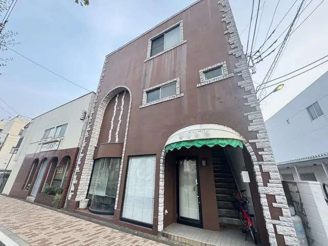 稲城長沼の居抜き店舗の外観