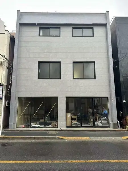 小岩のスケルトン店舗物件の外観