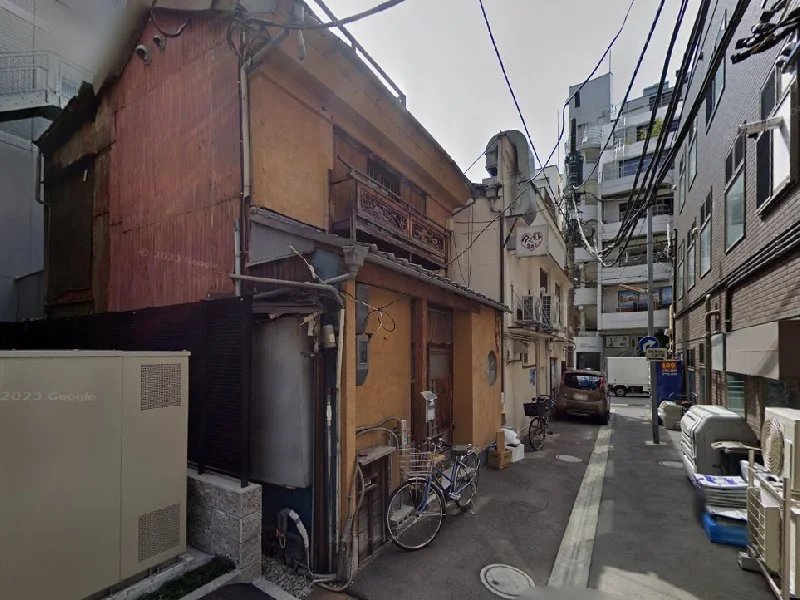 貸店舗(スケルトン)の外観