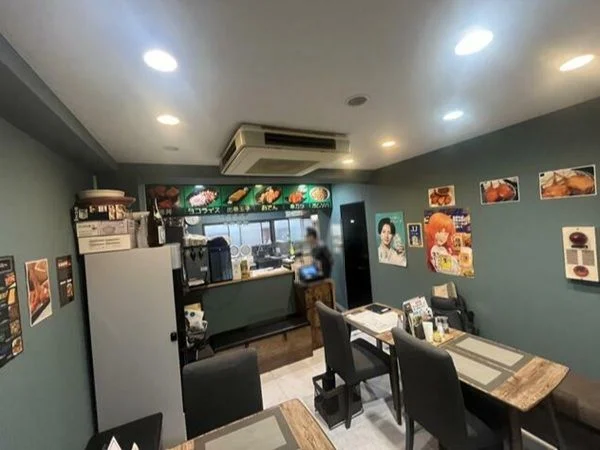 居酒屋の居抜き物件の内装