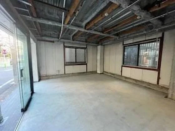 桜台のスケルトン物件の内装