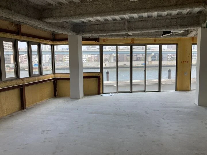 蔵前のスケルトン物件の内装