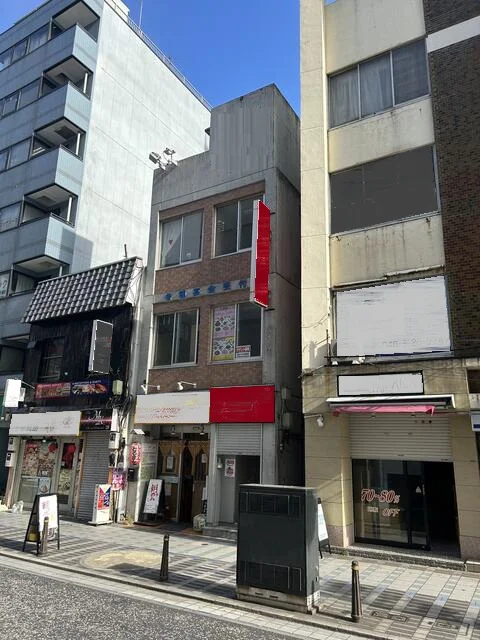 横須賀中央の中華料理居抜きの外観