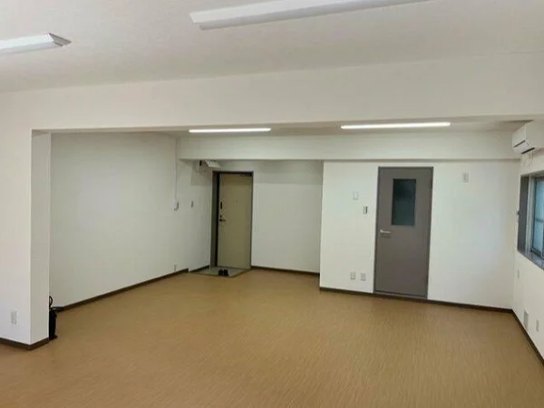 神楽坂の事務所仕様物件の内装