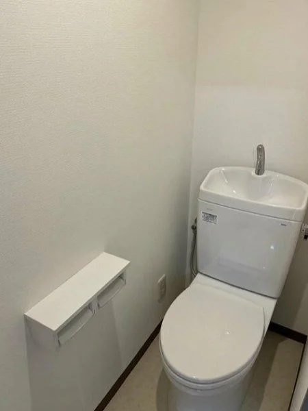 神楽坂の事務所仕様店舗物件の内装