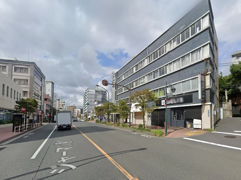 貸店舗(スケルトン)の外観