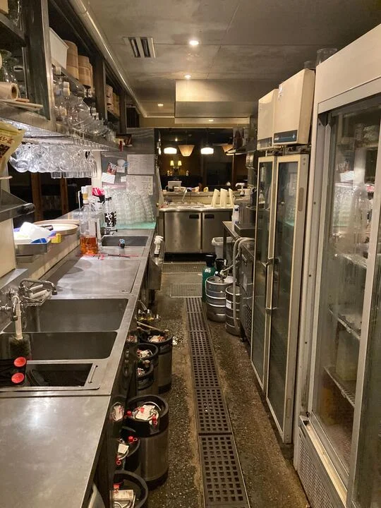 居酒屋の居抜き物件の厨房