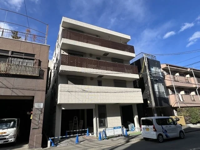 貸店舗(スケルトン)の外観