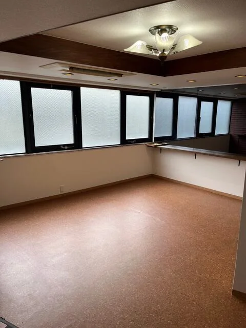 貸店舗(事務所仕様)の内装