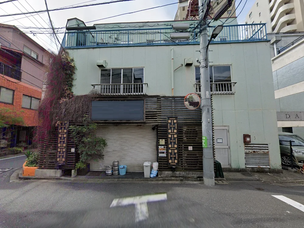 目白のスケルトン店舗物件の外観