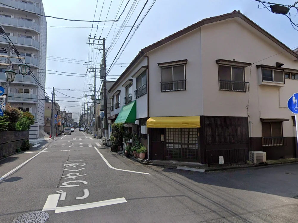 川崎大師の居抜き店舗の内装