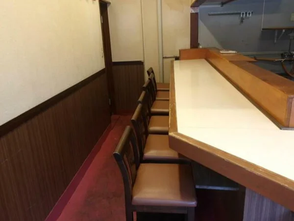 うどん・そばの居抜き物件の内装