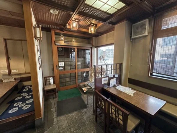 うどん・そばの居抜き物件の内装