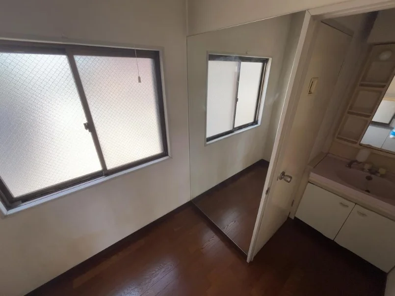 川崎大師の美容室・理容室居抜きの内装