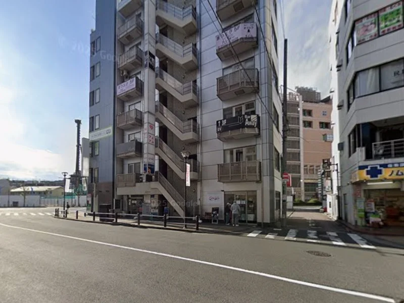 聖蹟桜ヶ丘のスケルトン店舗物件の外観