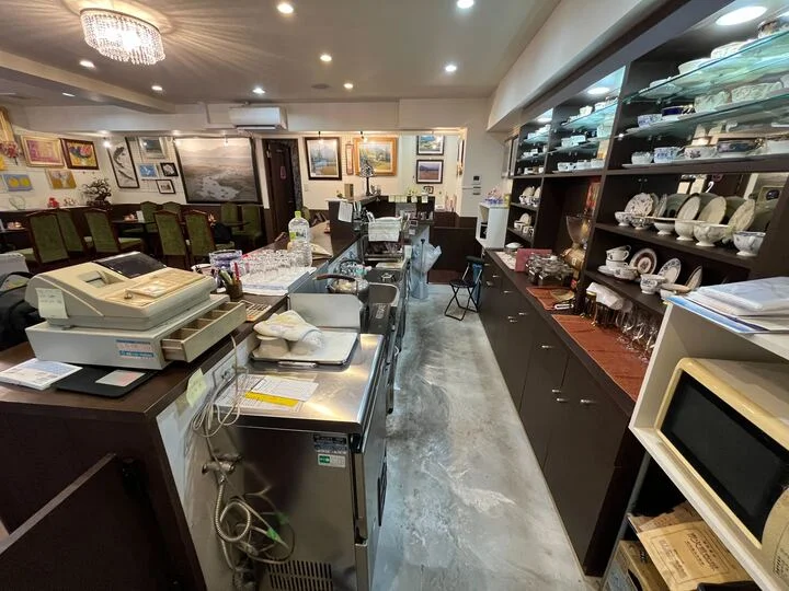 駒込の居抜き店舗の内装