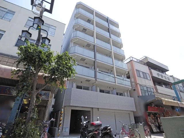 貸店舗(スケルトン)の外観