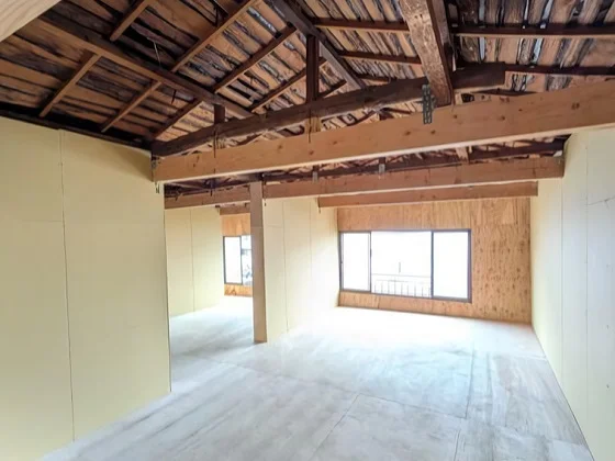 下高井戸のスケルトン店舗物件の内装