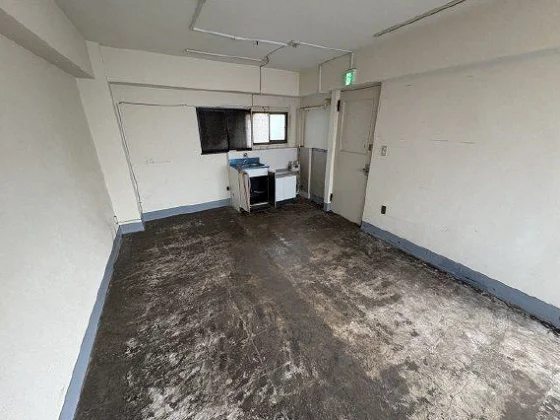 新橋のスケルトン物件の内装