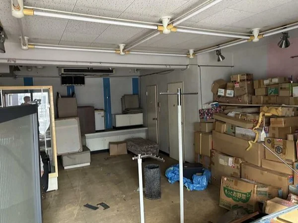 貸店舗(事務所仕様)の内装