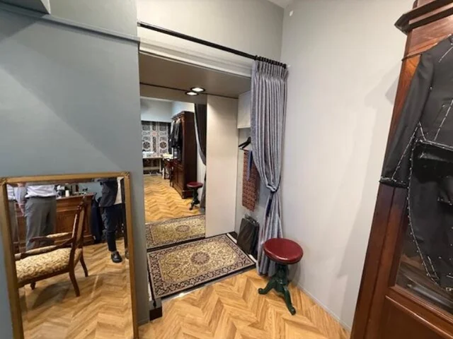 表参道の物販居抜きの内装