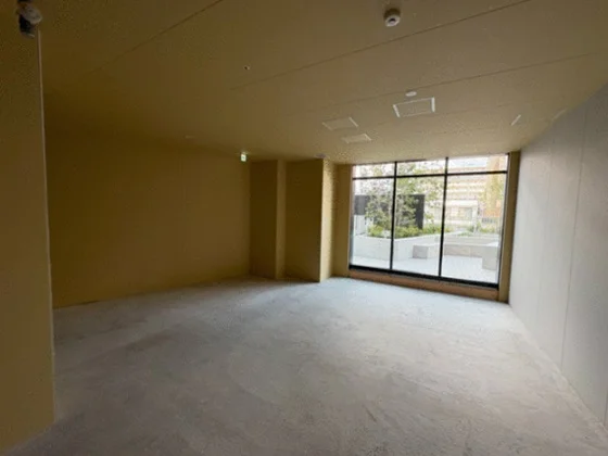 貸店舗(スケルトン)の内装