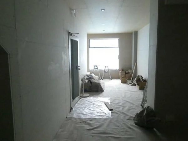 西小山のスケルトン店舗物件の内装