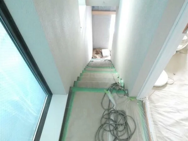 西小山のスケルトン物件のエントランス