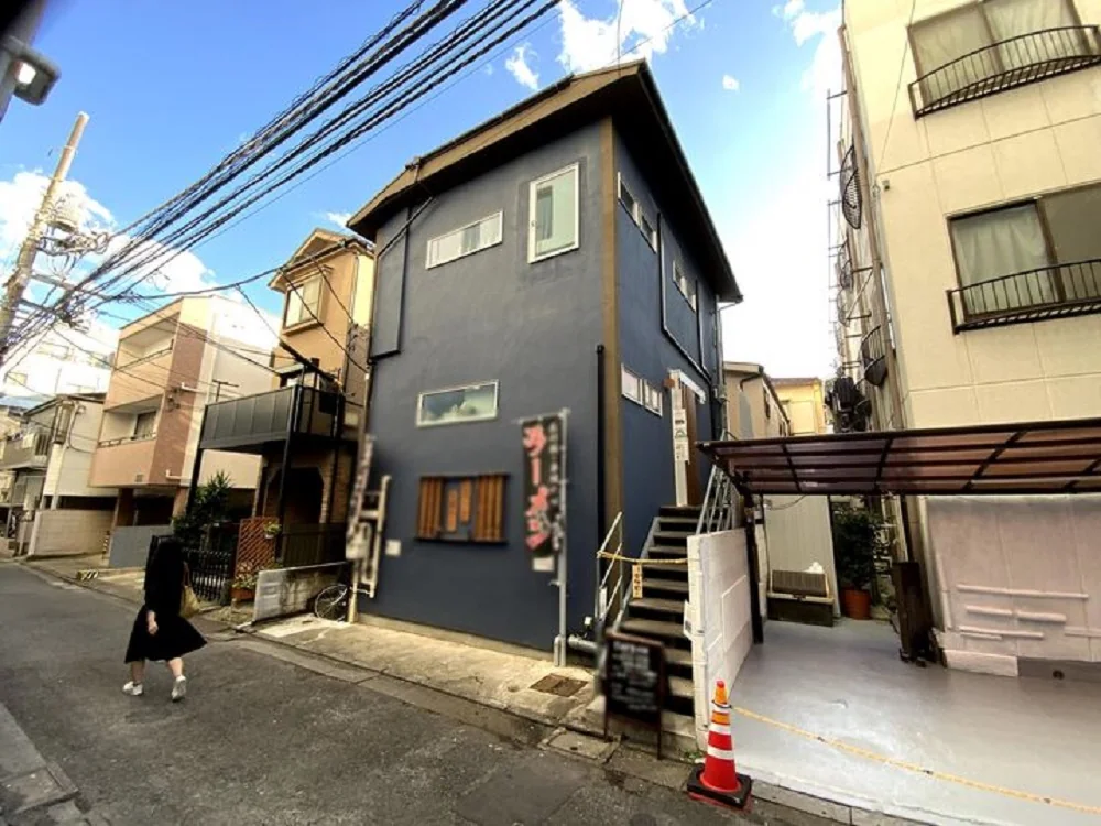 中目黒の居抜き店舗の外観