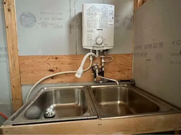 小台の焼肉屋居抜きの厨房