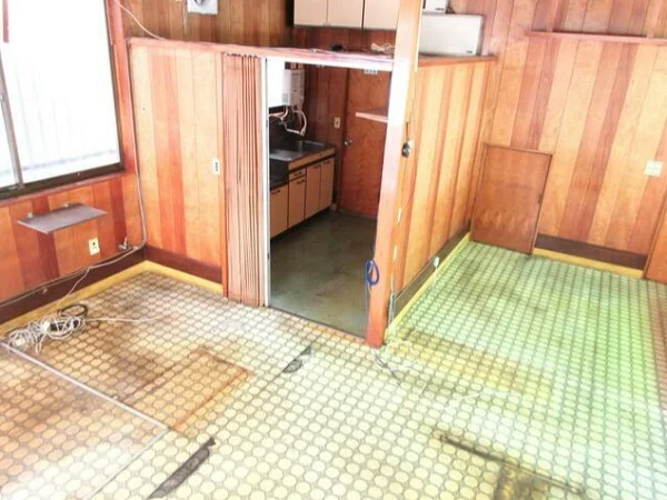 青砥の事務所仕様店舗物件の内装