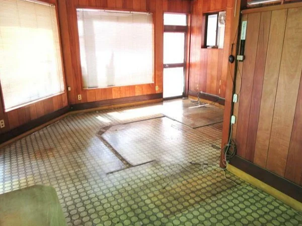 貸店舗(事務所仕様)の内装