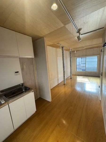 蒲田の事務所仕様店舗物件の内装